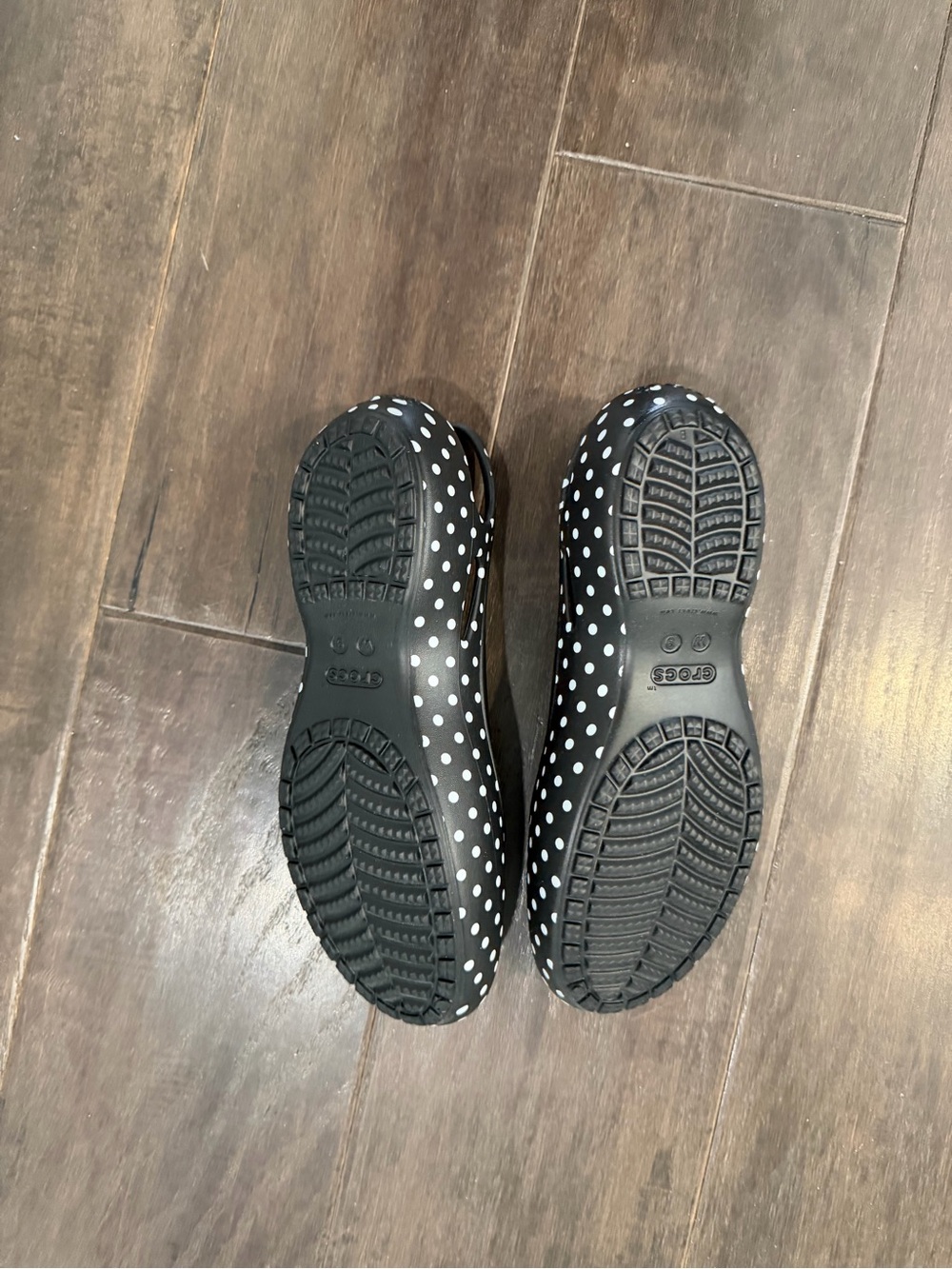 CROCS limited addition Disney Minnie Mouse Black Polka Dot Slingback - Picture 3 of 5